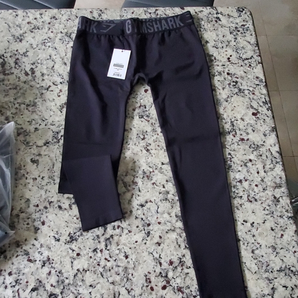 Gymshark Pants - Black Gymshark leggings Gymshark Pants - Black Gymshark leggings